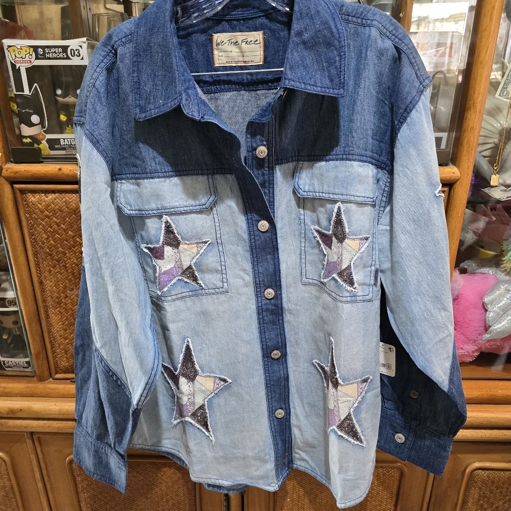 WE THE FREE PEOPLE THE STARS DENIM TOP 🌟 - Picture 8 of 8